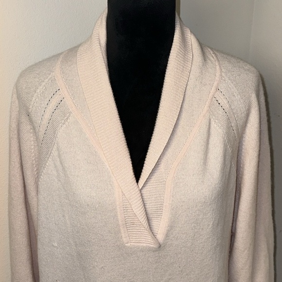 WRAP London light pink 100% cashmere V neck kangaroo pockets light sweater L-XL - Picture 2 of 7